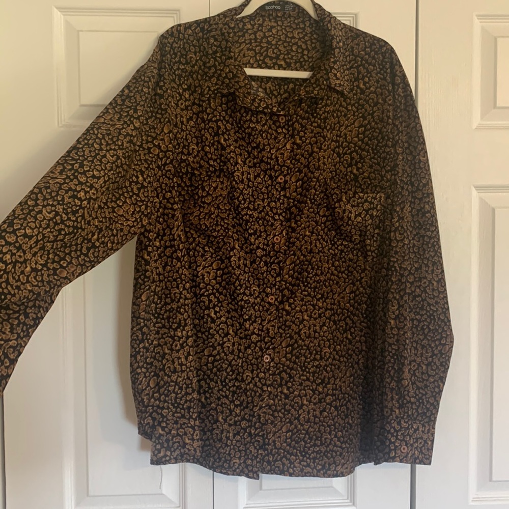 Plus size printed Boohoo button down